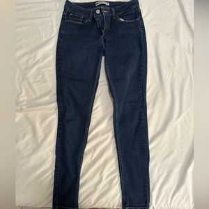 Levi’s skinny jeans